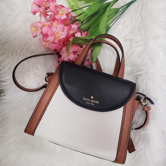 kate spade Handbags - Kate Spade Purse